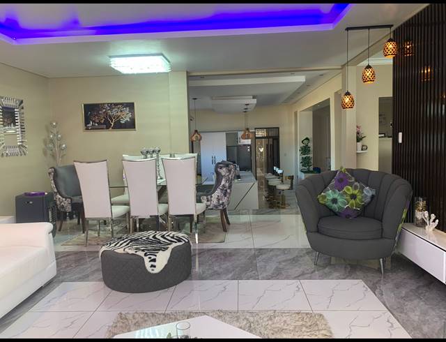 5 BEDROOM HOUSE FOR SALE IN KAYDALE